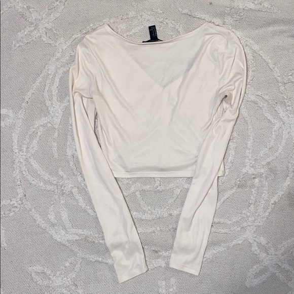 Cream rouched front, long sleeve crop top - Picture 3 of 3